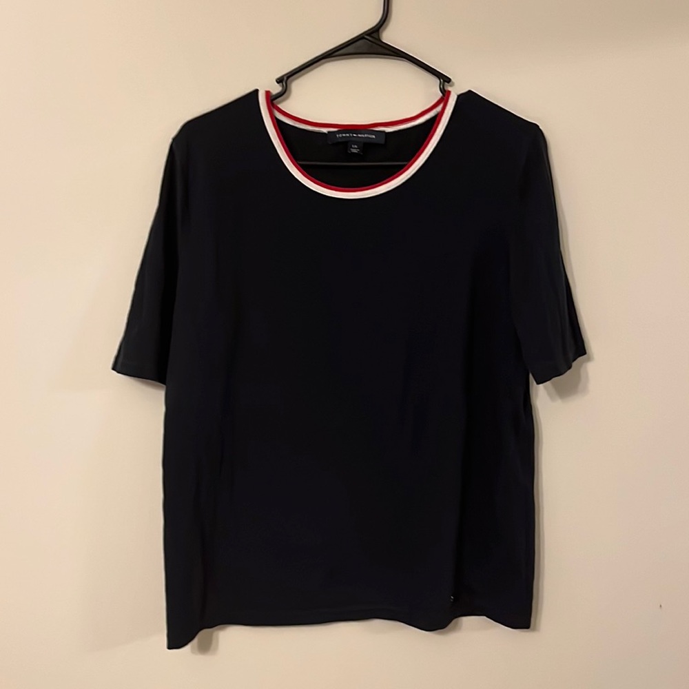 Women’s Tommy Hilfiger tshirt